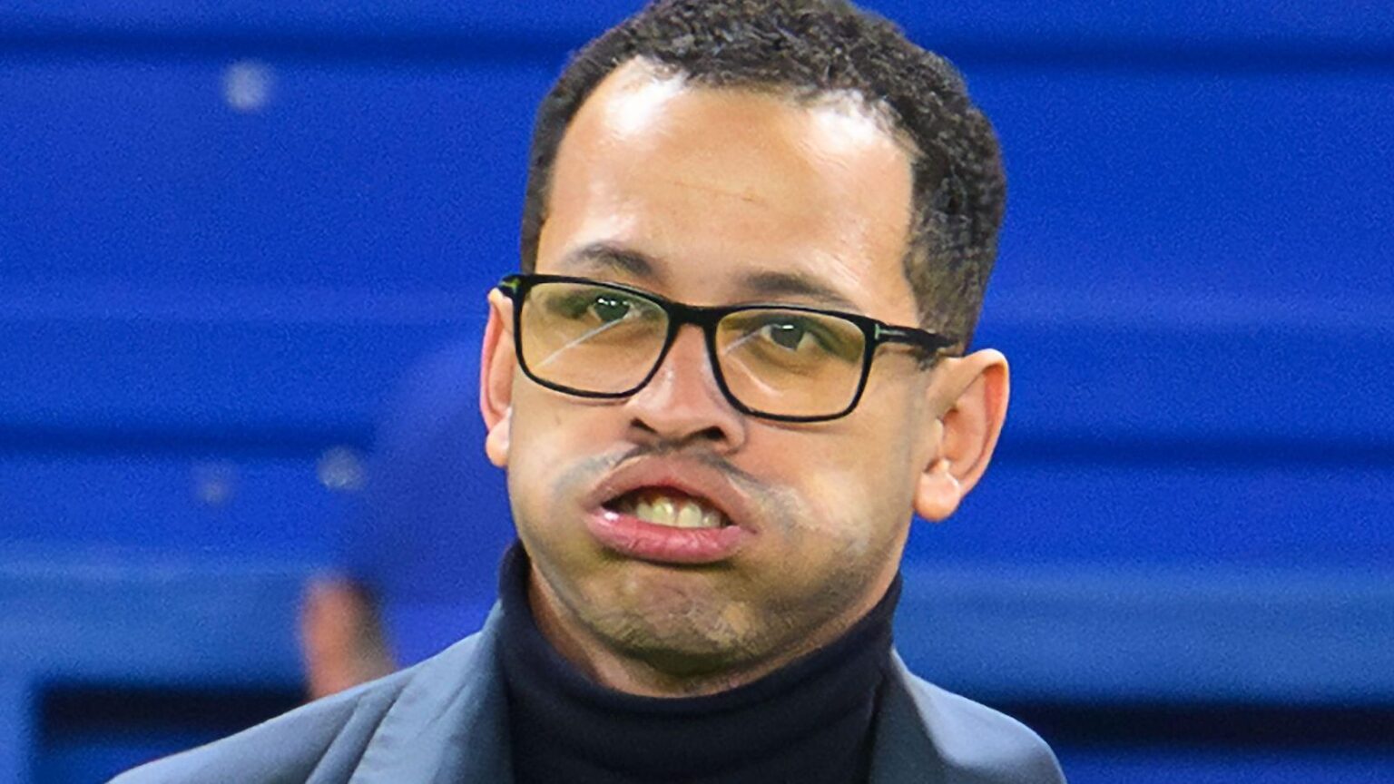 Chelsea players ‘not listening’ to Rosenior as Blues boss told to ‘act normal’ by club hero Chelsea players 'not listening' to Rosenior as Blues boss told to 'act normal' by club hero