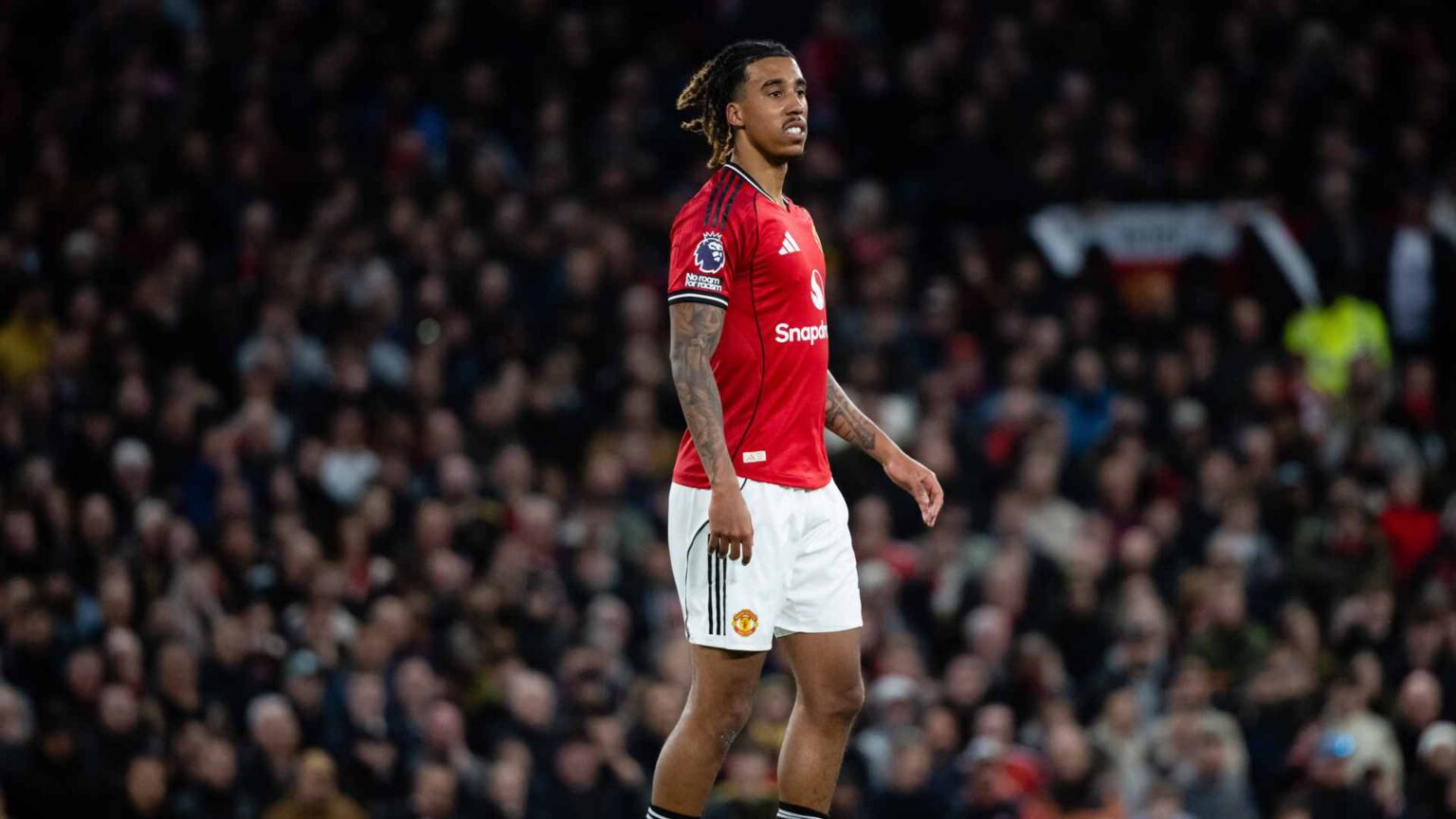 Carrick reveals team news for Brentford clash