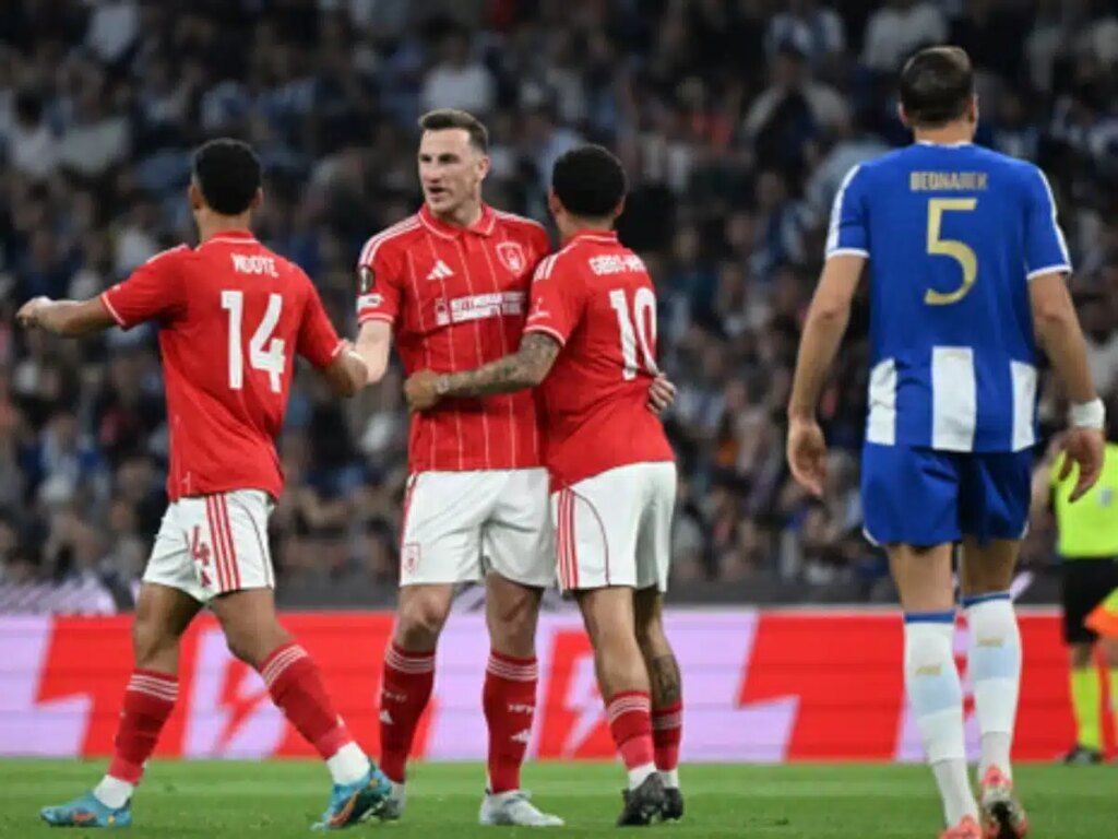 Ortega stands tall as Forest escape