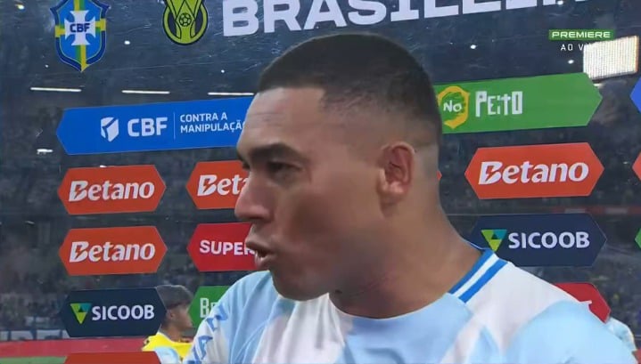 Entrevista de Carlos Vinícius após partida contra o Cruzeiro