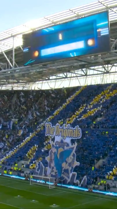 Everton thanking the 1878s and all the fans.