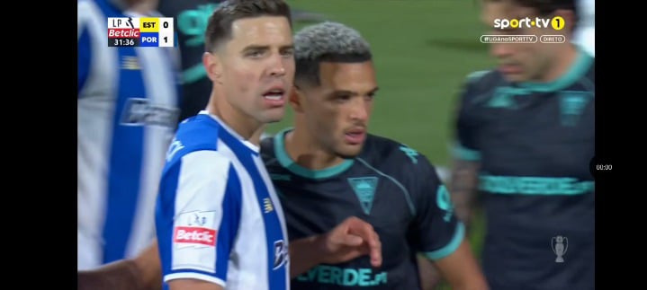 Estoril 0 - FC Porto (2) AG Xeca (32)