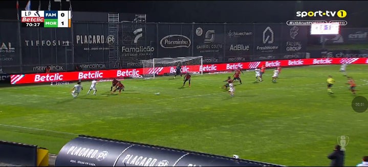 Famalicão (1) - Moreirense 1 Pedro Santos (71)