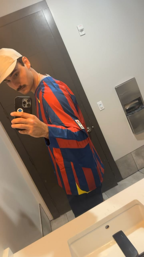 Size XXL Dhino re issue on me, I am 6ft 5 (196 CM) tall. Seems slightly long on the torso however I feel that an XL would have been too narrow in the shoulder area.. I am keeping the XXL. Thoughts ?