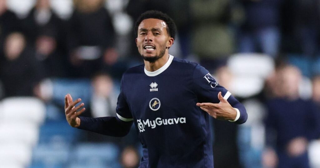 Bournemouth & Brighton battle for Nigeria star