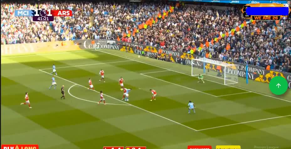 great tackle by Hincapié against Manchester City 42'