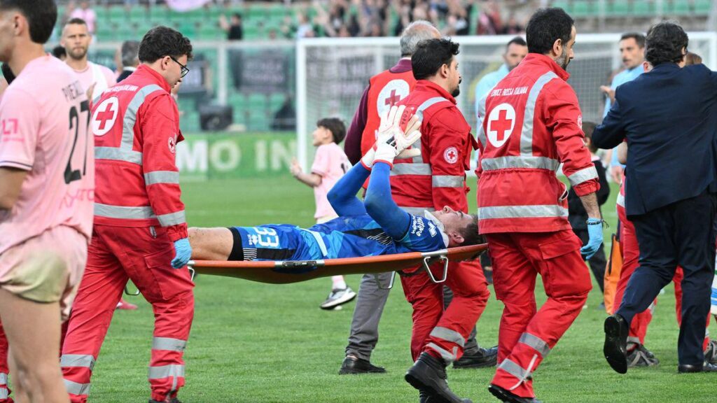 Sohn von Ex-Bundestrainer: Torwart Jonathan Klinsmann erleidet Halswirbelbruch