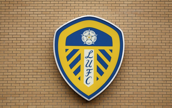 Leeds United player left 'very upset' by injury - Teammates rallying around