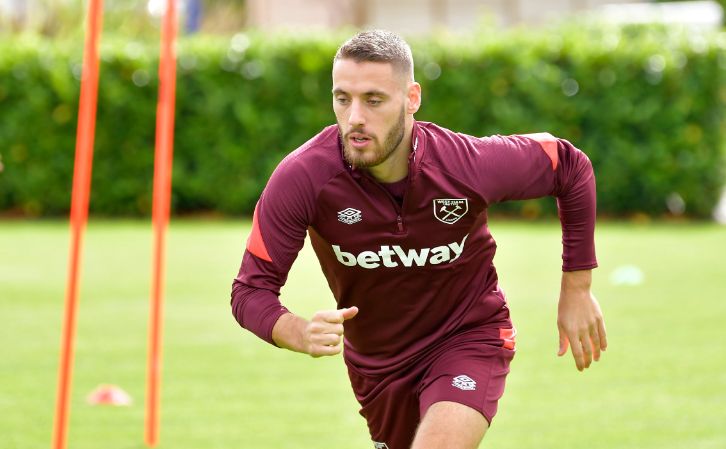 Former Hammer Set For Sensational Return to Bolster Defence