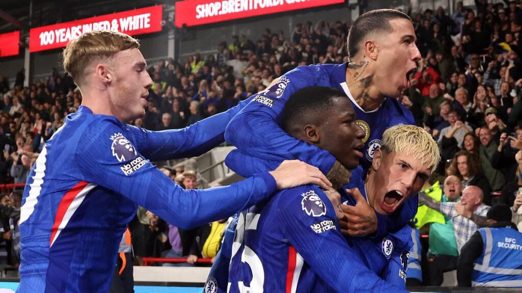 Kieran Gill: Chelsea will hope Caicedo's new contract helps convince their sceptical fans about the direction of the club.