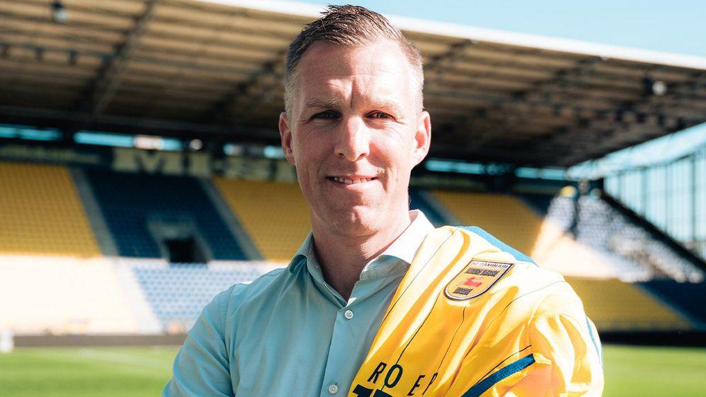 Schreuder-volgeling Plat komend seizoen hoofdtrainer SC Cambuur