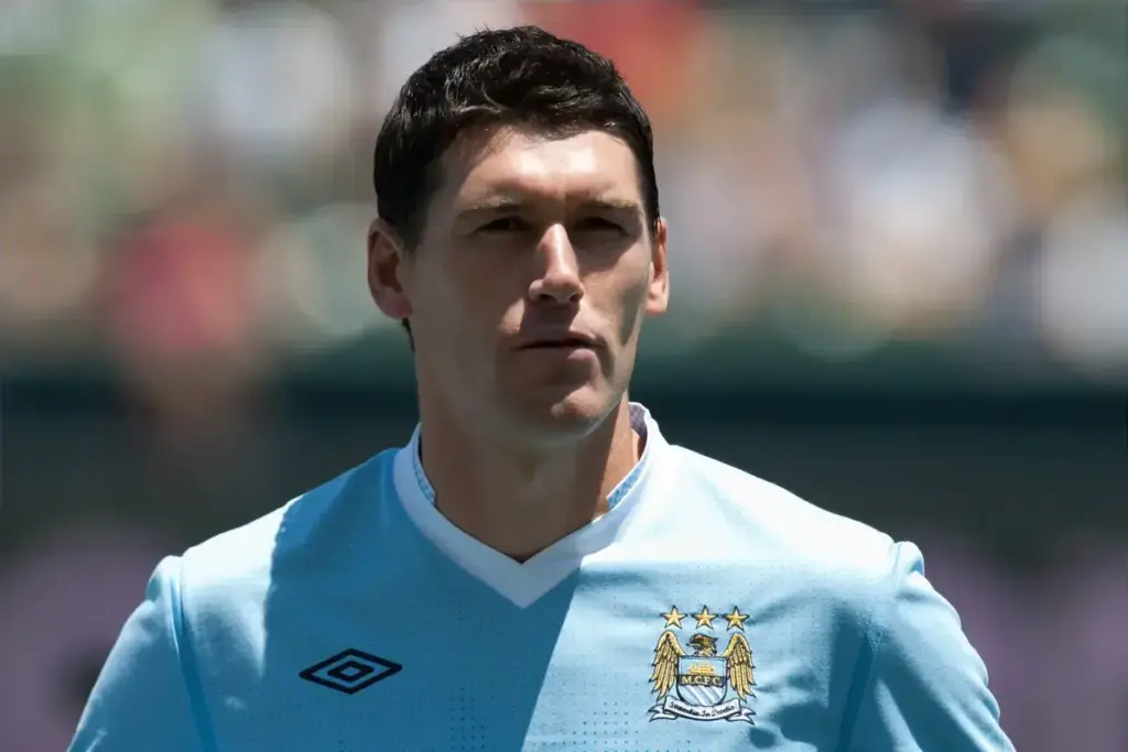 Premier League legend Gareth Barry names six Man City stars in his ultimate XI Premier League legend Gareth Barry names six Man City stars in his ultimate XI