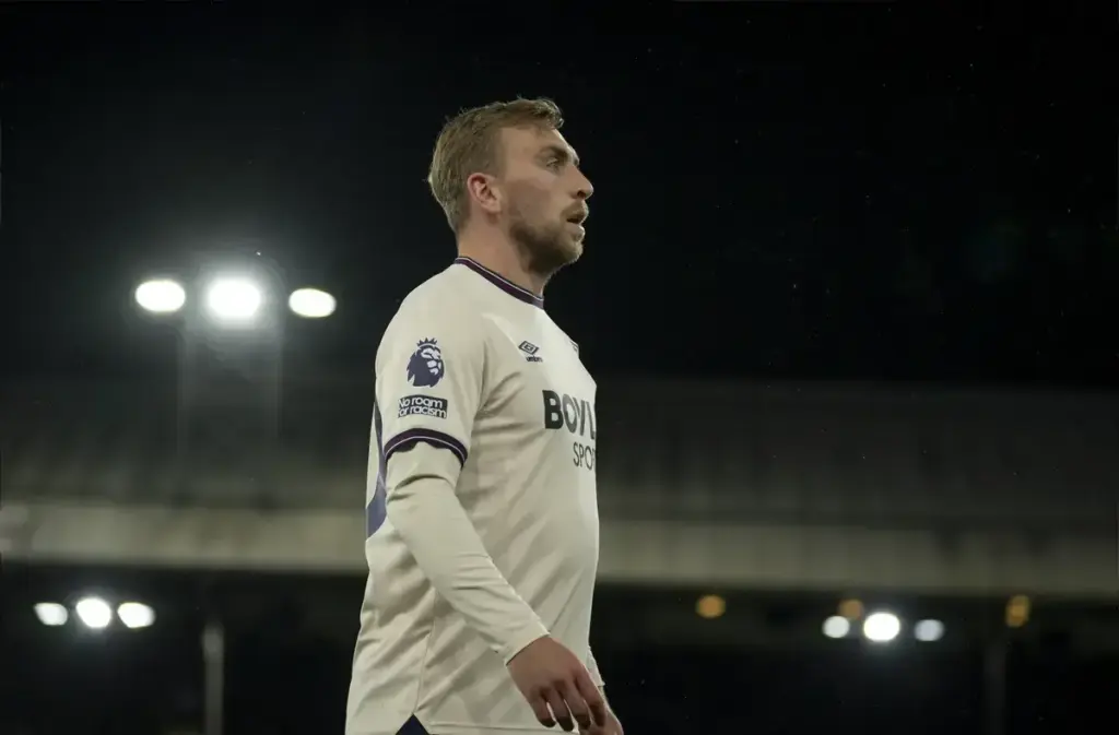 Chelsea lead race for West Ham's Jarrod Bowen