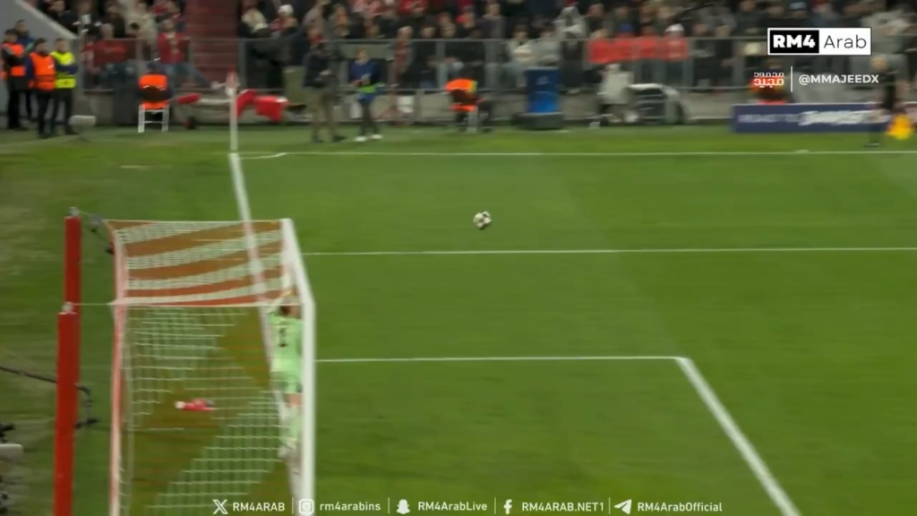 Guler with a free kick