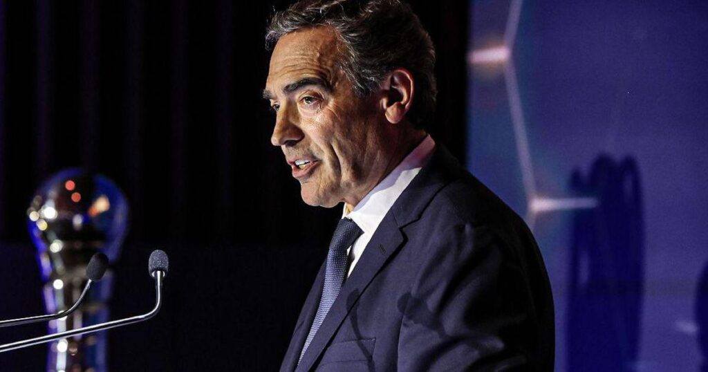 Direitos de TV: clubes aprovam modelo de venda por pacotes