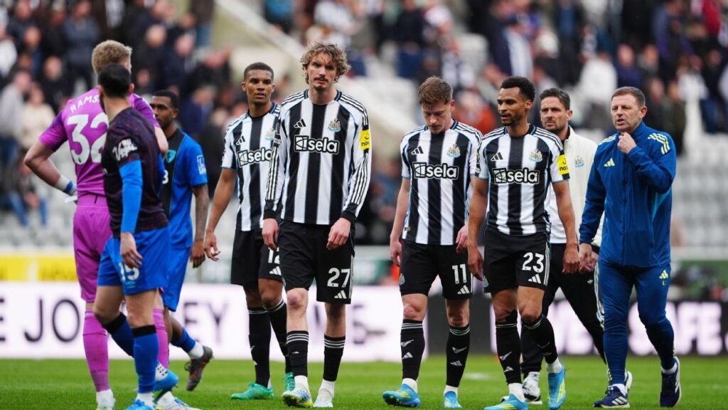 Eddie Howe challenges Newcastle players amid dire form: 'You're either in or you're out'