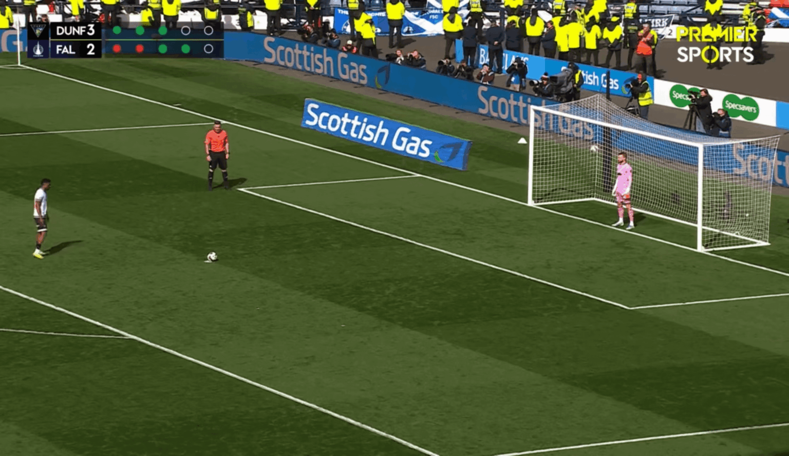 World Cup Winner Tashan Oakley-Booth BRUTALLY Penaltymogs Scott Bain