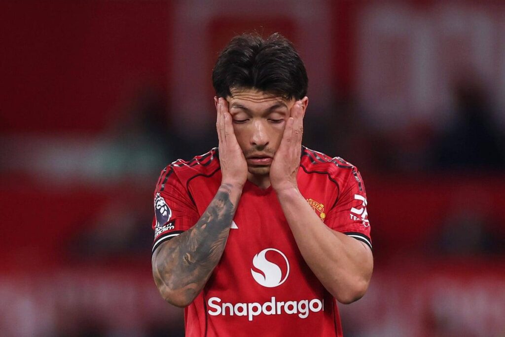 [Carl Anka] Manchester United’s Lisandro Martinez to serve three-game ban for hair pull red card | Referees told clubs at the start of the season hair pulling would be seen as violent conduct and United’s appeal has been unsuccessful.