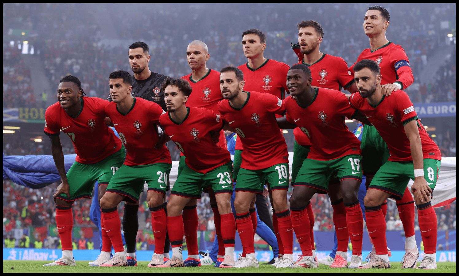 HAMBURG, GERMANY - JULY 05: Players of Portugal pose for a team photograph prior to the UEFA EURO 2024 quarter-final match between Portugal and France at Volksparkstadion on July 05, 2024 in Hamburg, Germany