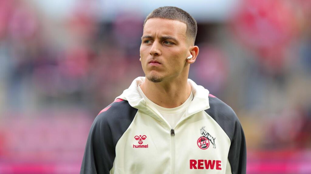 1. FC Köln zahlt Drittligist Viktoria für Said El Mala aus: Laut "Sport Bild" hat der FC seinem Stadtnachbarn die zehnprozentige Weiterverkaufsbeteiligung für rund 2 Mio. € abgekauft. Hintergrund: Viktoria hat offenbar Lizenzierungsprobleme und benötigt dringend frisches Geld.