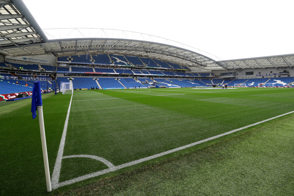 What kit are Chelsea wearing against Brighton?