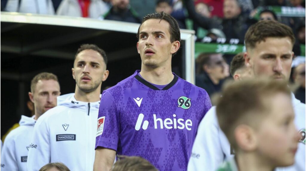 Noll Top-Kandidat in Freiburg bei Atubolu-Abgang - Auch Werders Backhaus im Visier