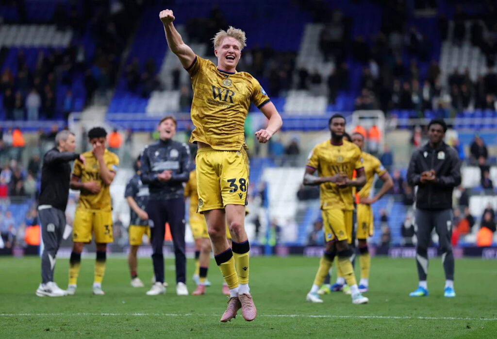 Manchester United join clubs tracking Blackburn teenager Download app from appStore