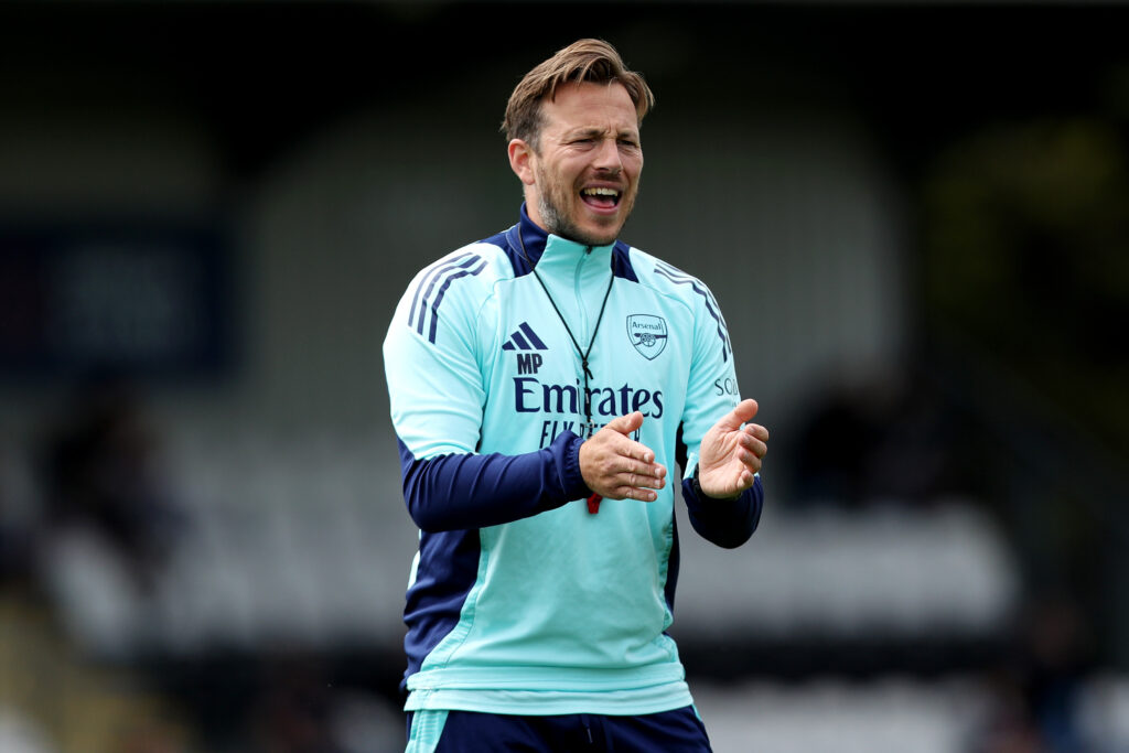 BOREHAMWOOD, ENGLAND - JULY 13: Max Porter, Coach of Arsenal XI, applauds prior to the Pre-Season Friendly match between Boreham Wood and Arsenal XI at Meadow Park on July 13, 2024 in Borehamwood, England. (Photo by Ryan Hiscott/Getty Images)
