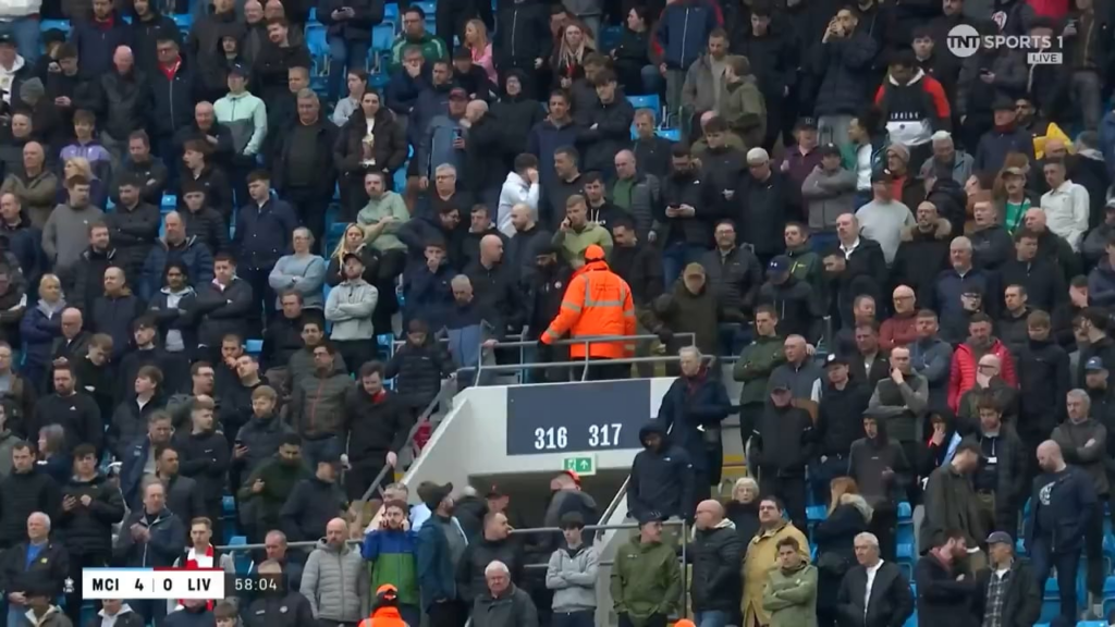 Liverpool fans leaving the Etihad Stadium on 58 minutes 👋
