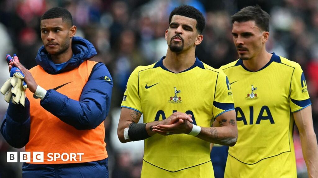 Premier League: Tottenham stay in bottom three with defeat in De Zerbi's first game