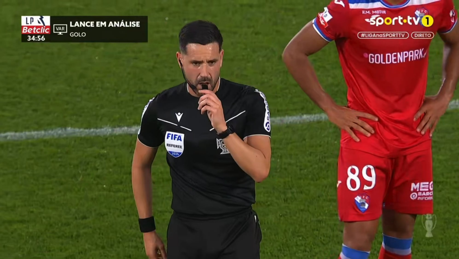 Golo anulado a Gustavo por fora de jogo