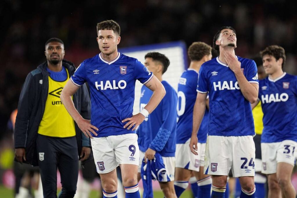Ipswich and Southampton draw as Premier League automatic promotion race goes to final day