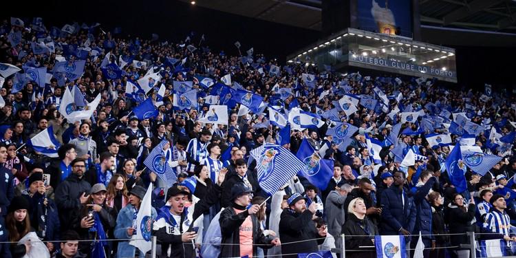 FC Porto - Notícias - Bilhetes esgotados para o FC Porto-Sporting