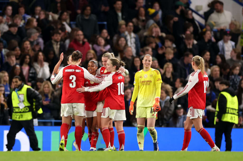 LONDON, ENGLAND - APRIL 01: Lotte Wubben-Moy, Caitlin Foord, Taylor Hinds, Alessia Russo, Kim Little, Daphne van Domselaar and Frida Maanum of Arsenal celebrate after winning 2-3 on aggregate following a 1-0 defeat in the UEFA Women's Champions League 2025/26 Quarter-finals Second Leg match between Chelsea and Arsenal at Stamford Bridge on April 01, 2026 in London, England. (Photo by Warren Little/Getty Images)