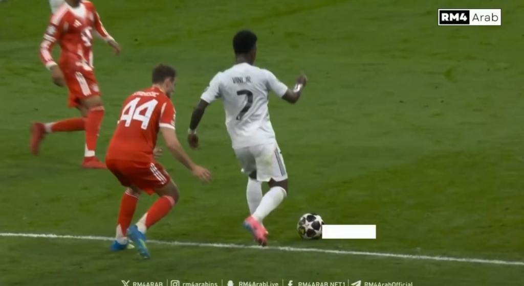 Vini Gives The Ball Away For Bayern First Goal(Luis Diaz)
