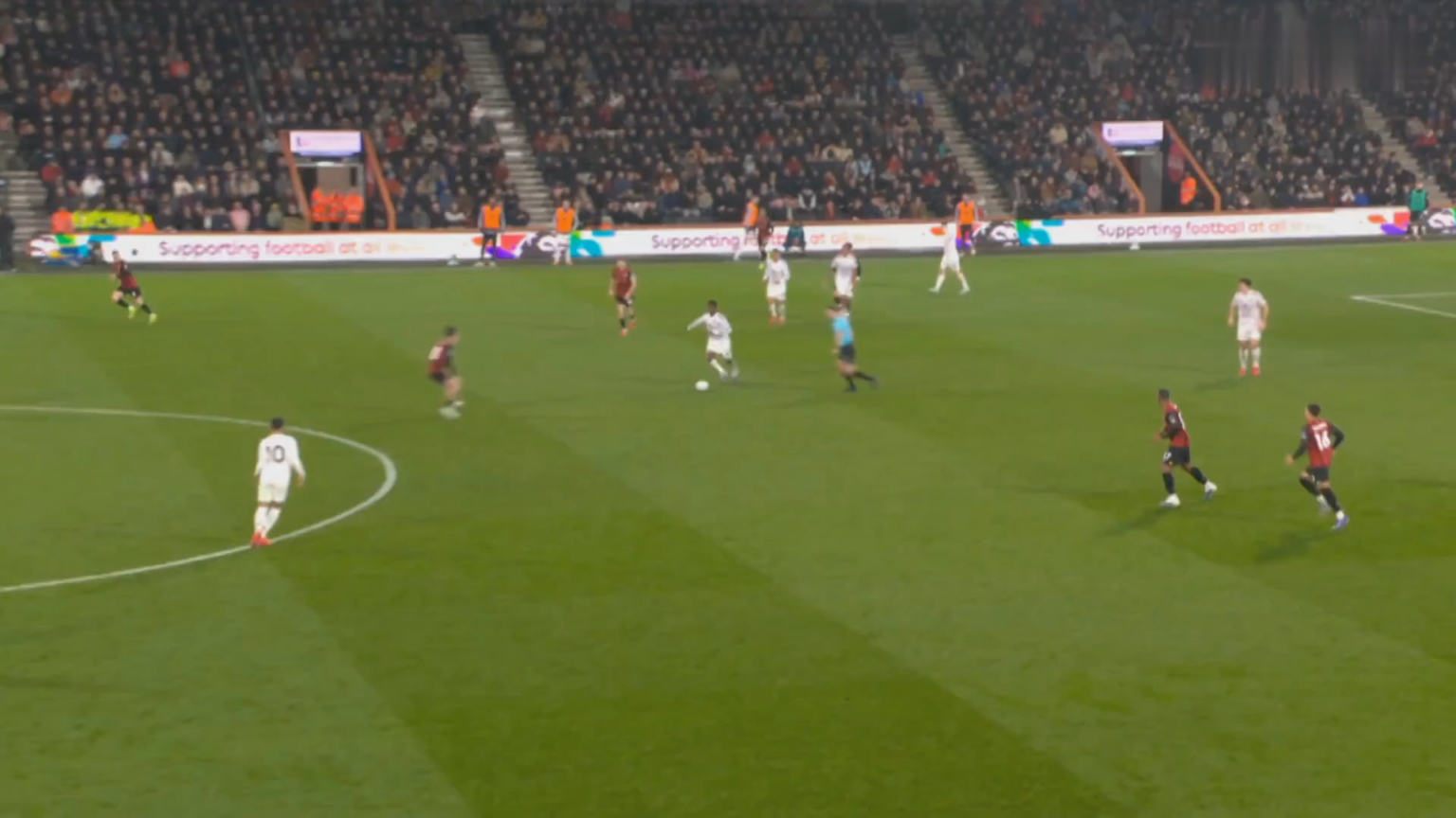 VAR Audio from Bournemouth Vs United Game (Amad penalty claim and Maguire DOGSO)