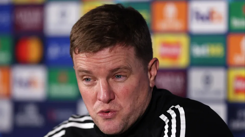 Eddie Howe at a Newcastle press conference
