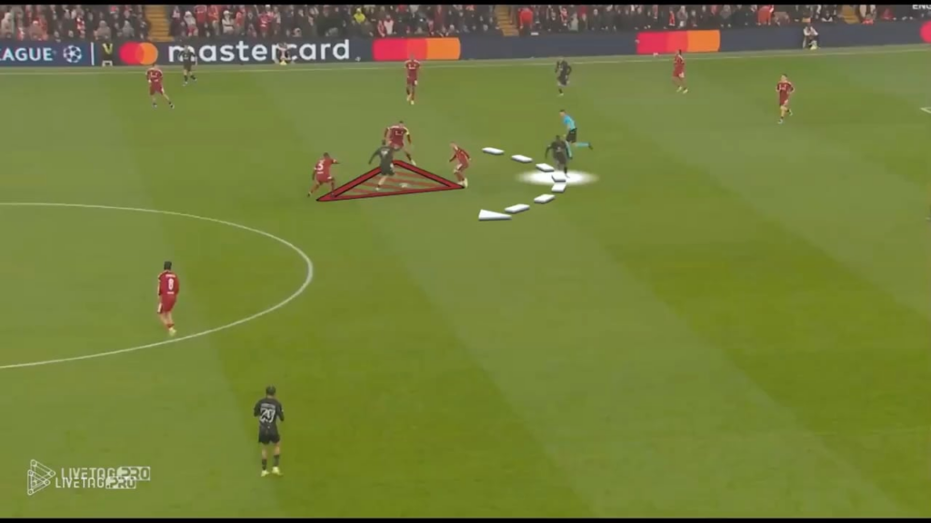 Dembélé dummy that led to the goal