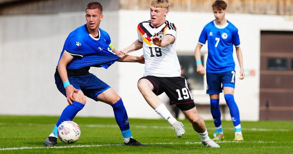 Junioren-Nationalspieler vom SC Paderborn erhält ersten Profivertrag