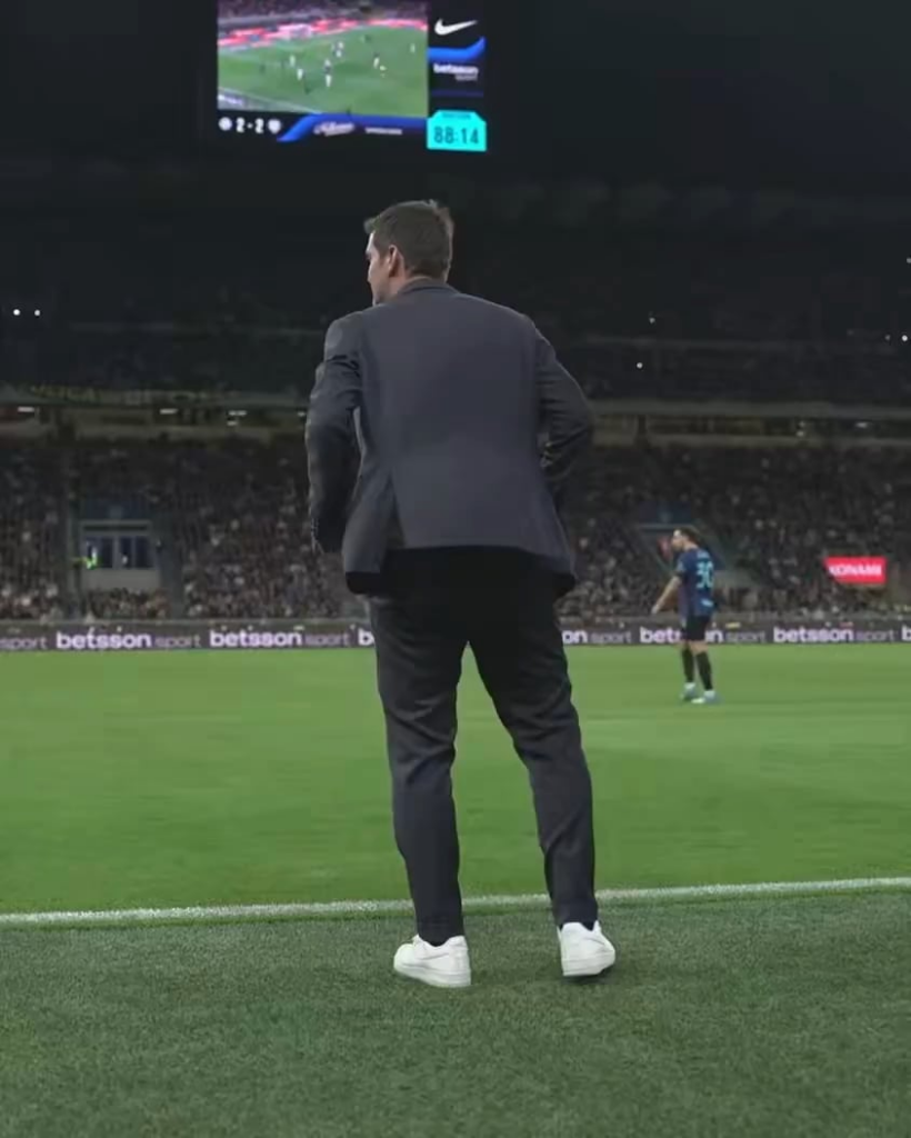 Man, I swear I love him. He’s Inter through and through. 🪖💙🖤