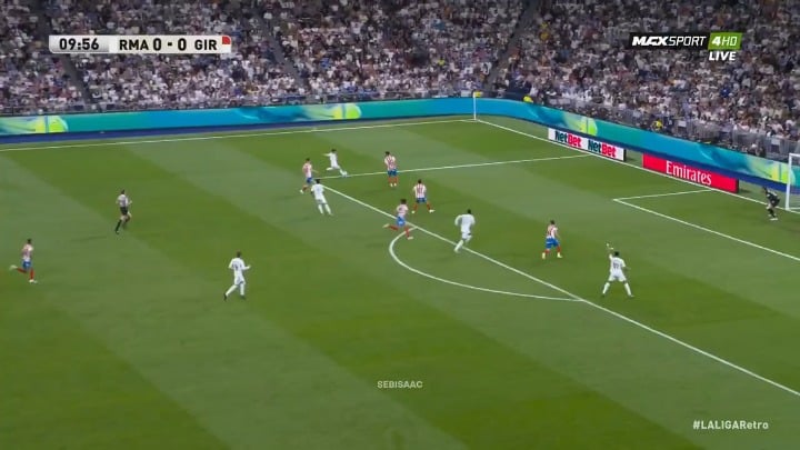 No victory since he returned to the starting lineup. 22 huge chances missed. 1 goal. No assists. 150M€ per season. Enjoy the Golden Boot again.