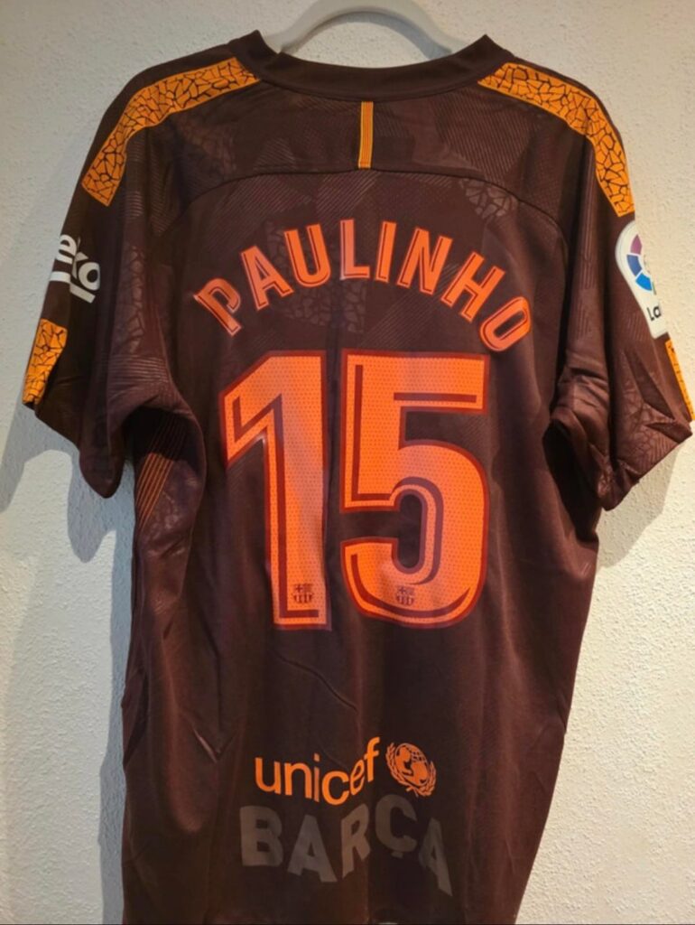 Can you tell me if this jersey authentic?