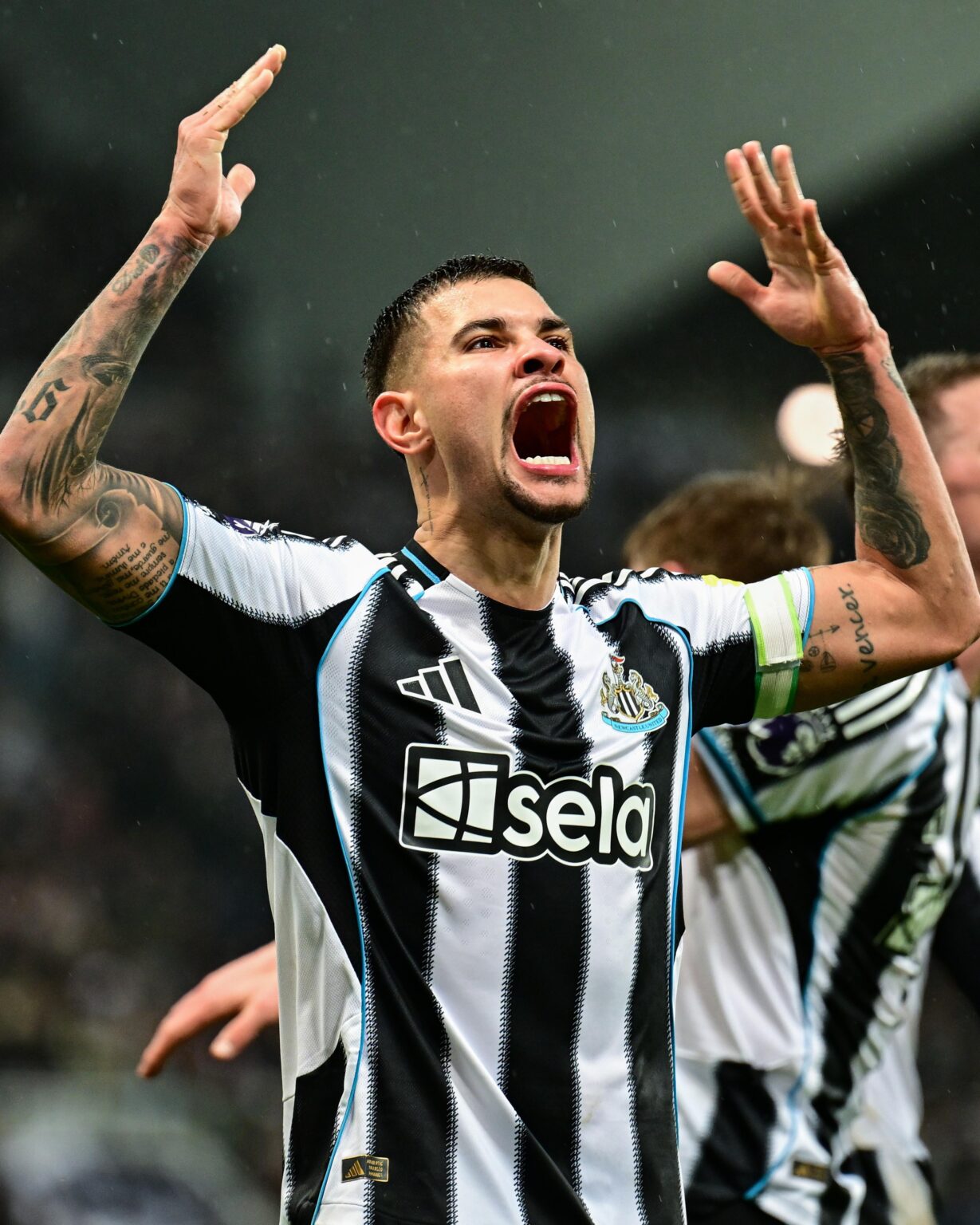 Eddie Howe on Bruno Guimarães: "There is a chance he can be fit for the weekend. We have seen him in training, he is pushing hard to be involved, he is desperate to help the team, desperate to be involved. So, there is a possibility, I will make a decision off the back of training today."