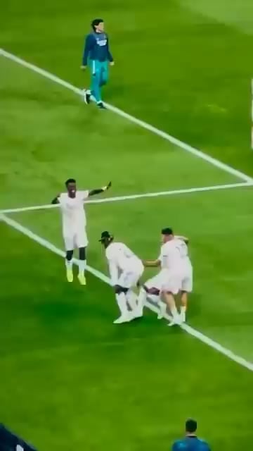 Madridistasss We survived International break with no injuries!!!