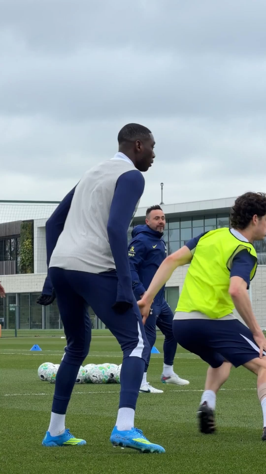 [@SpursOfficial] Day one