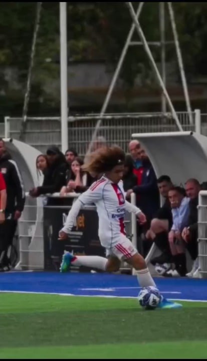 I will definitely want to see Cherki's brother at PSG one day such a vibe😎