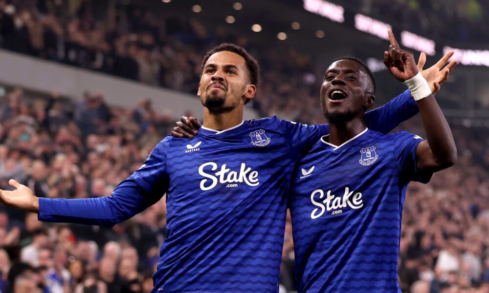 Everton star Iliman Ndiaye would be open joining Manchester United his dream club