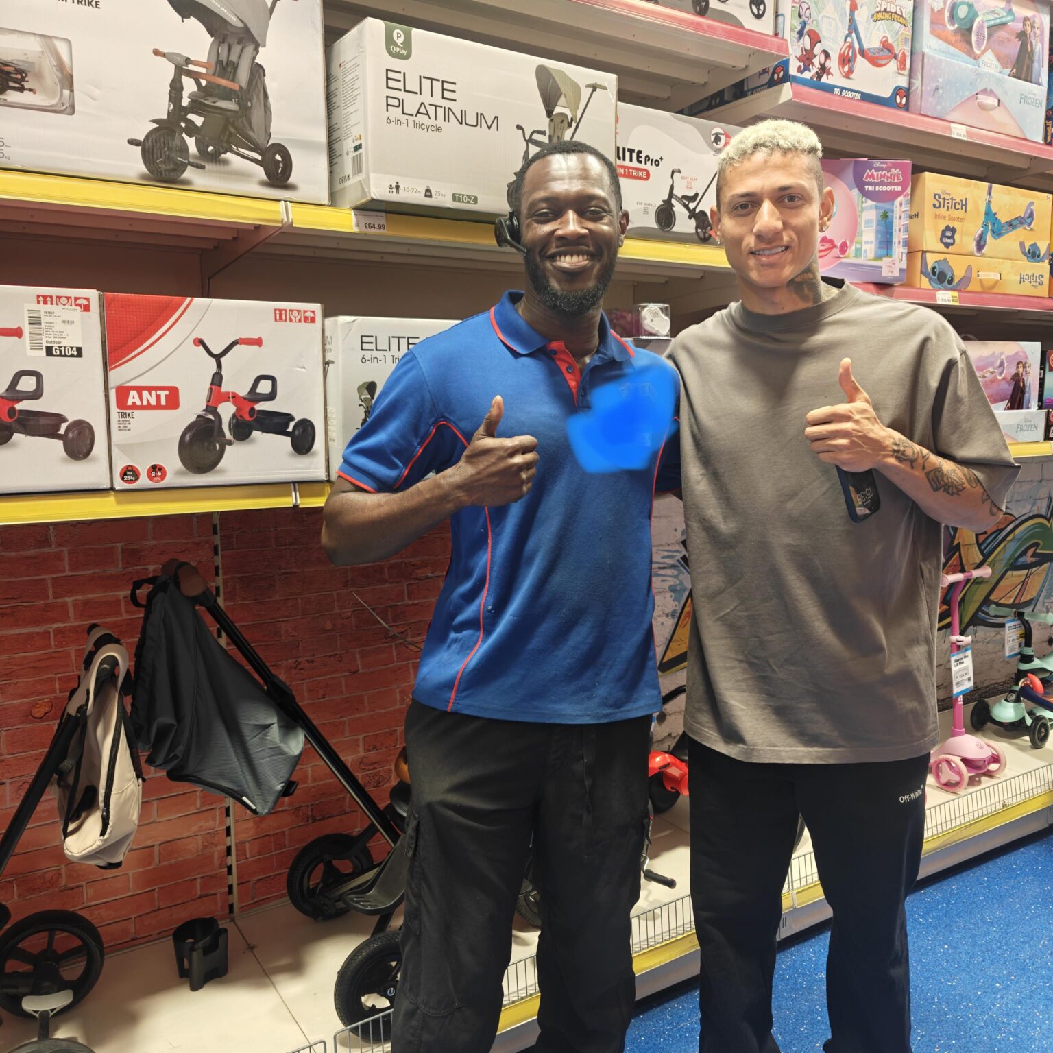 Pru-pru fammmm🤍💙