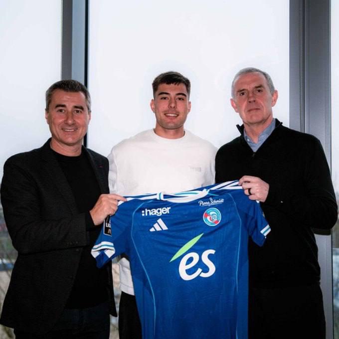 Aaron Anselmino has injured his hamstrings again and will not be in Strasbourg squad to face Mainz on Thursday evening.