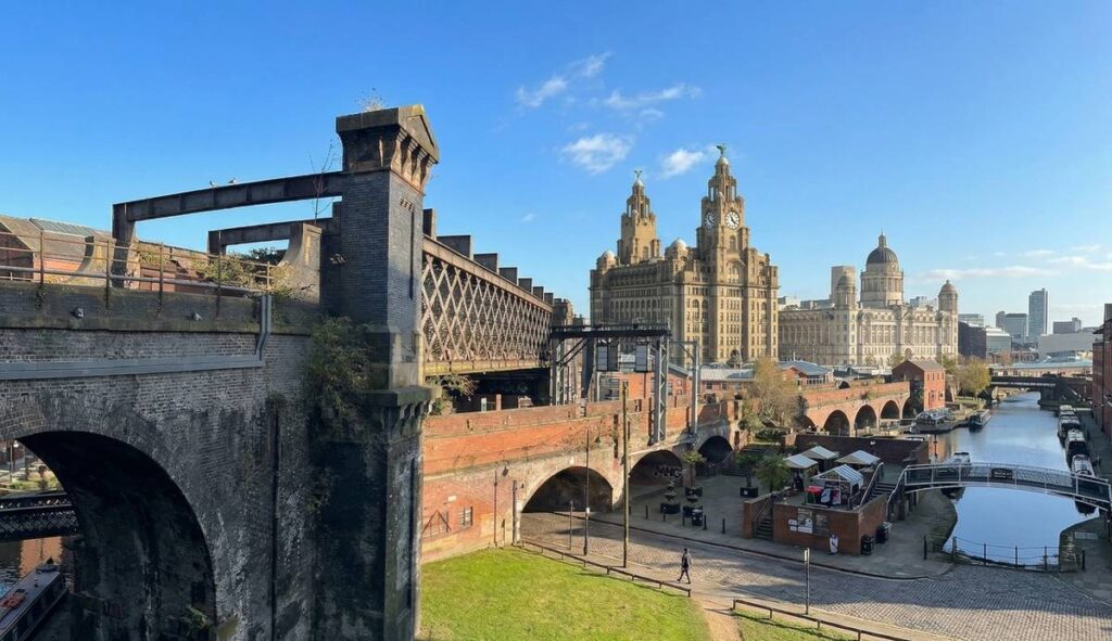 Manchester’s ‘sky park’ is set to become a 'High Line' to Liverpool as plans for 34-mile extension revealed